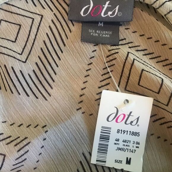 SALE. a BUY 2/$30. NWT.  Dots Brand Women’s Poncho Top in Women’s Size Medium - Picture 5 of 9